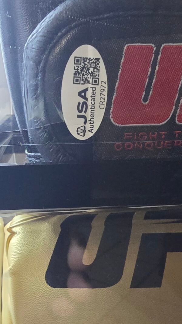 Charles Olivier Sign Glove + Topps /50 card